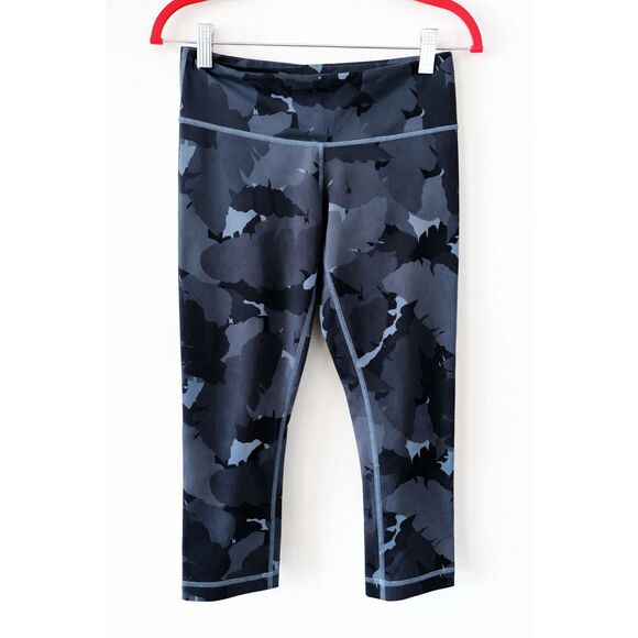 Lululemon Blue Grey Camo Cropped Leggings High Rise Activewear - Picture 2 of 4